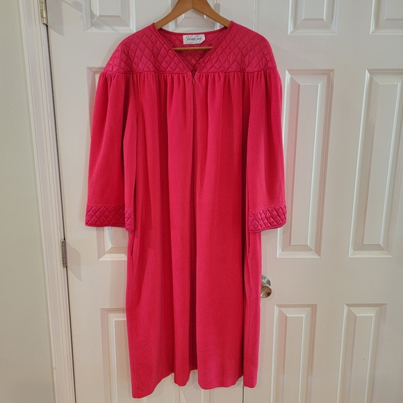 Vanity Fair Other - Vintage Vanity‎ Fair Housecoat Robe XL Pink Quilted Trim